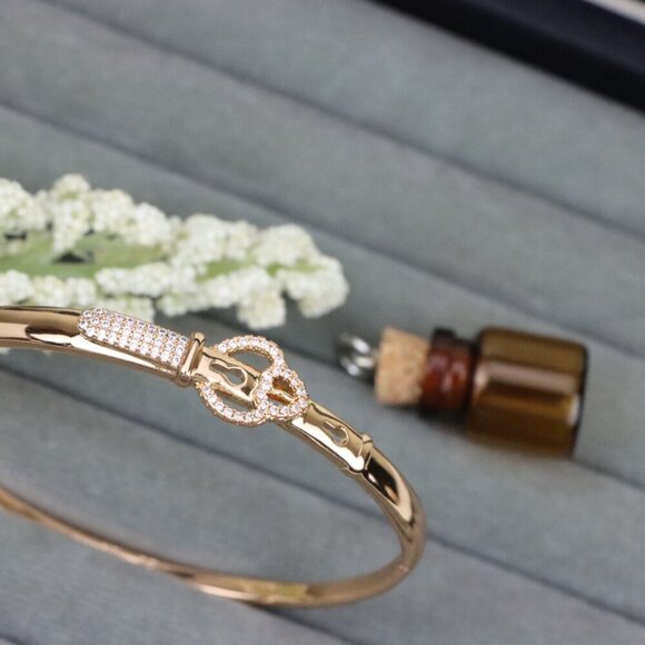 Rose Gold Belt Buckle Design Bangle with CZ Detail, XPBL0471 - Picture 10 of 12